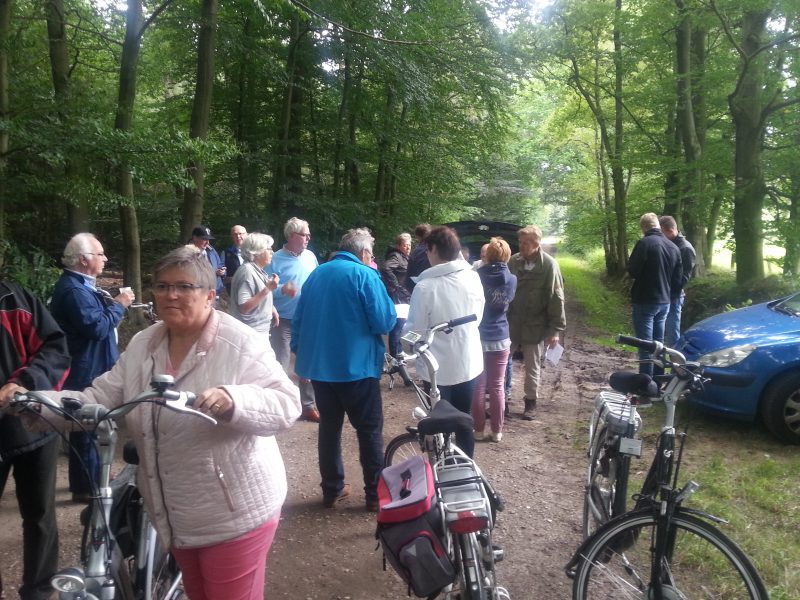 Geslaagde fietstocht en barbecue leden LPKV